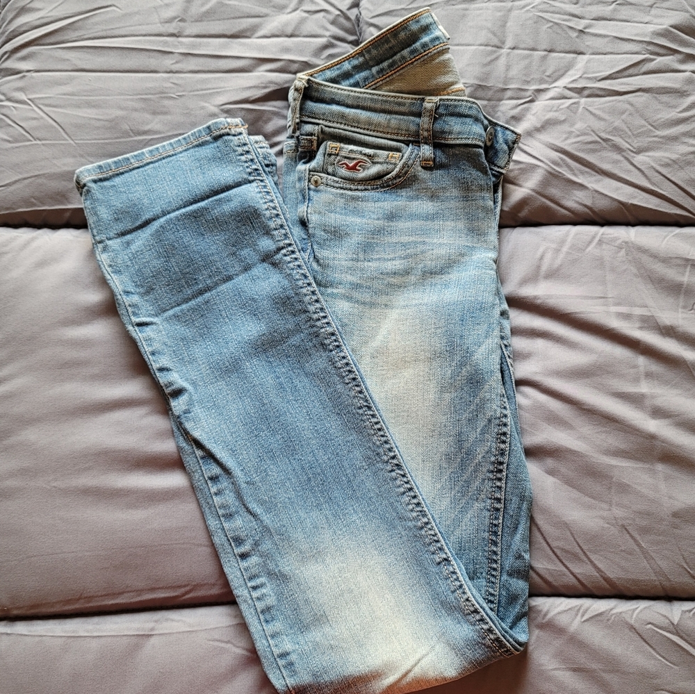 Size 0R Hollister straight cut jeans